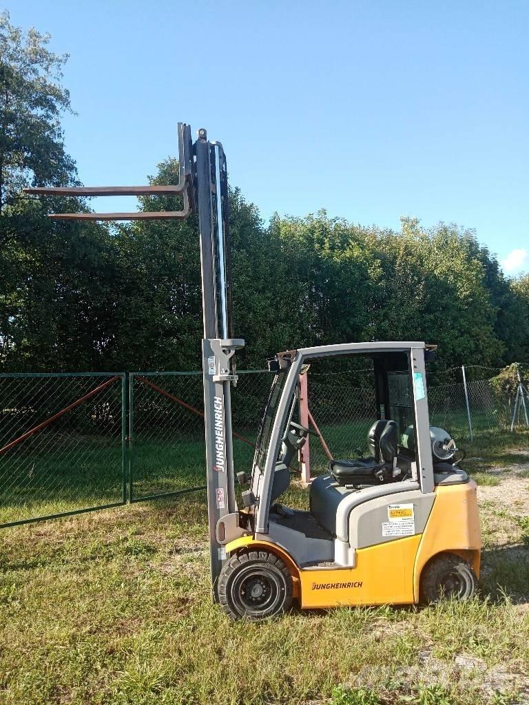 Jungheinrich TFG 320 Propan trucker