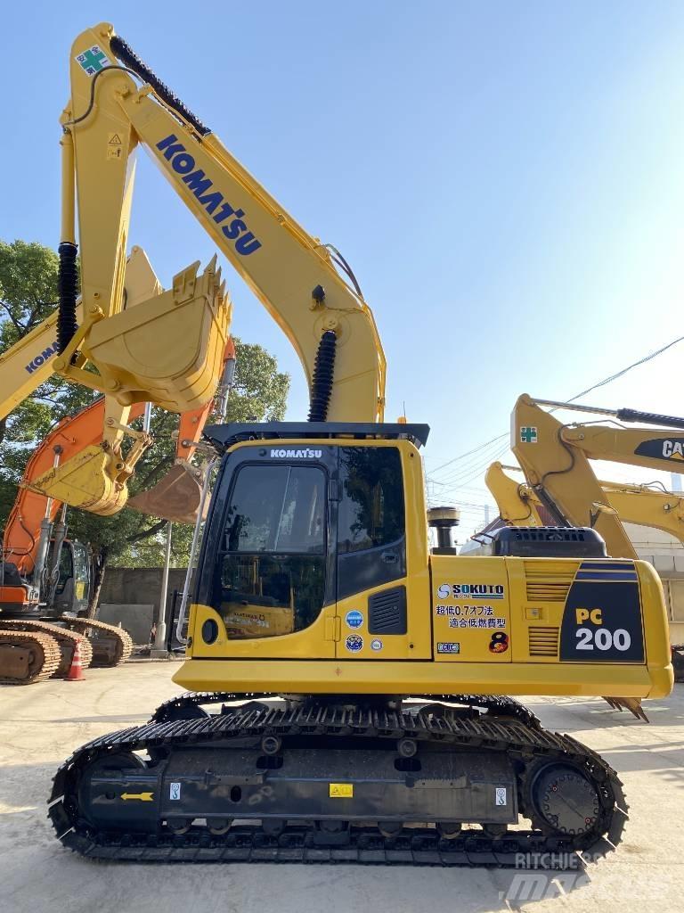 Komatsu PC200 Beltegraver