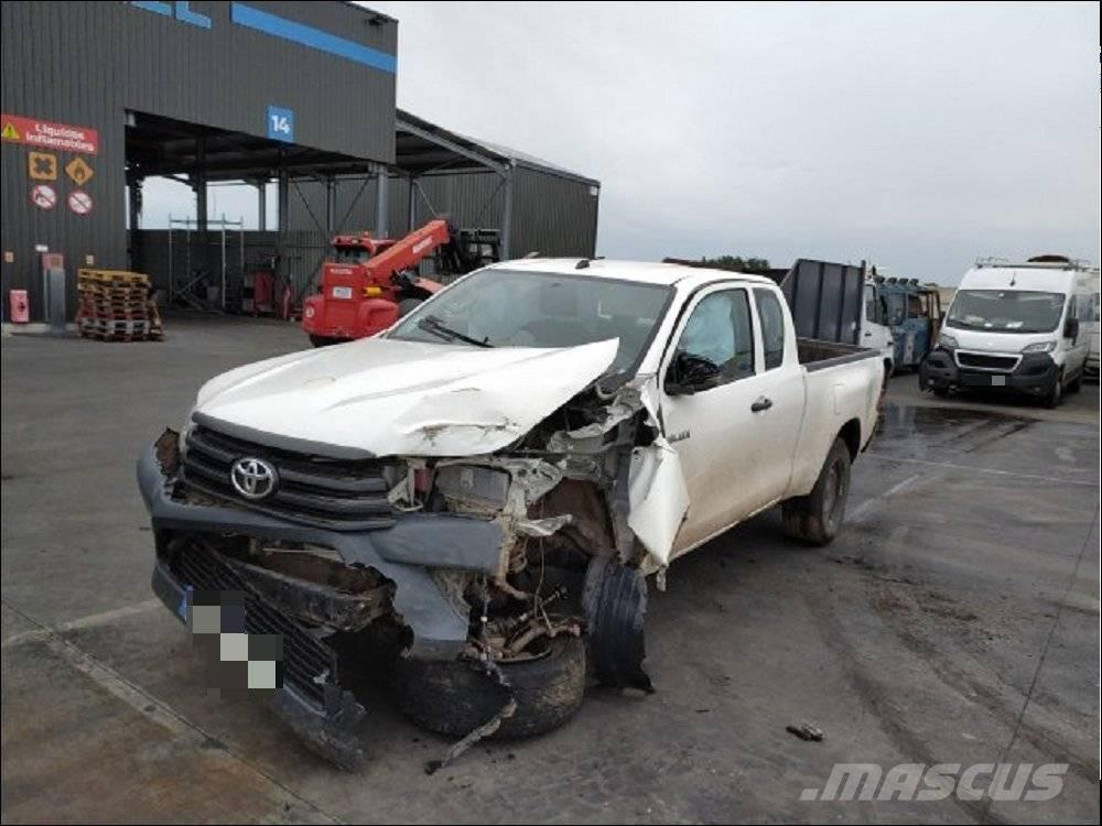 Toyota Hilux 5 Pickup/planbiler