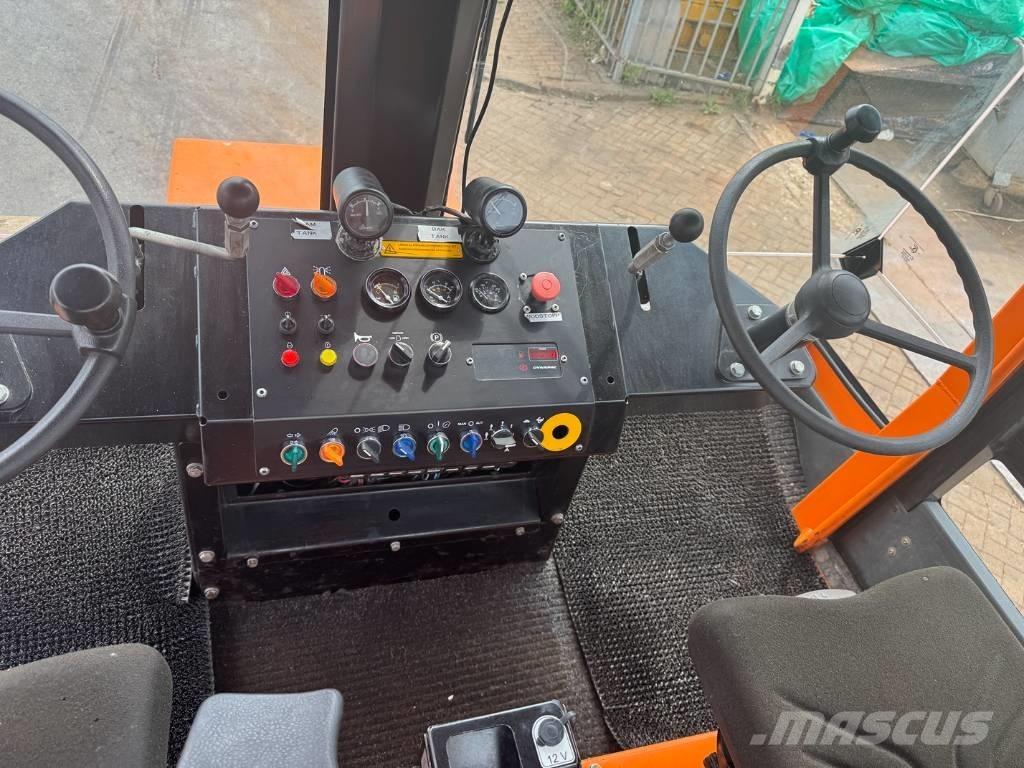 Dynapac CS 142 Tandem Valser