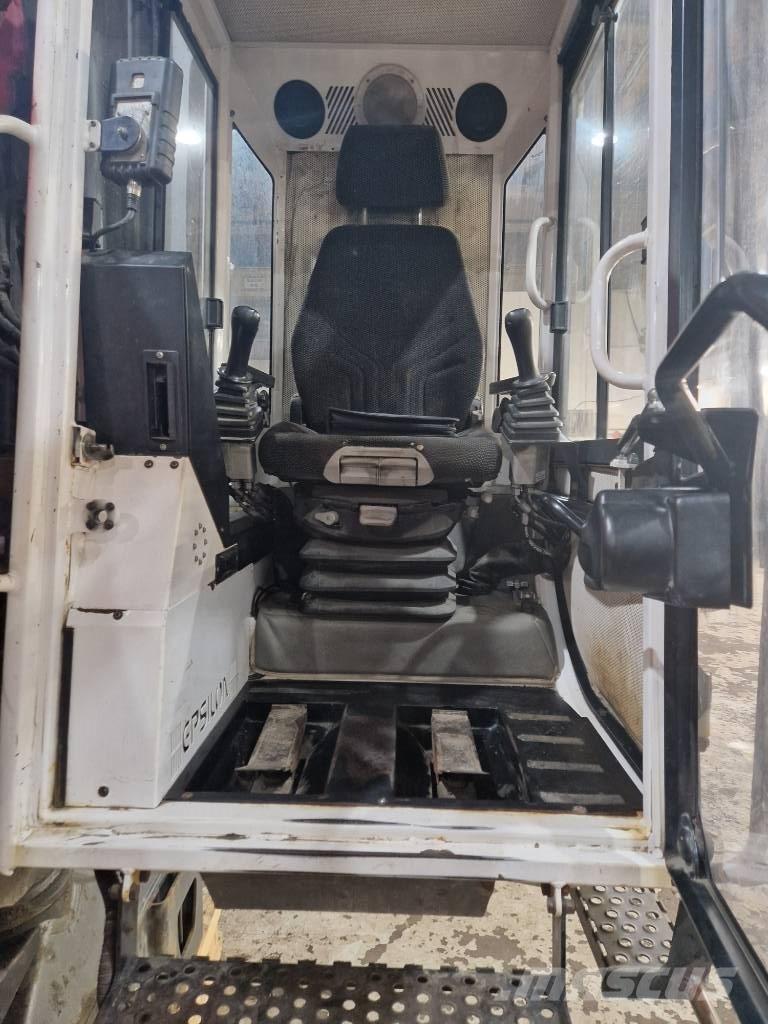Epsilon M 12 L 97 Tømmerkraner
