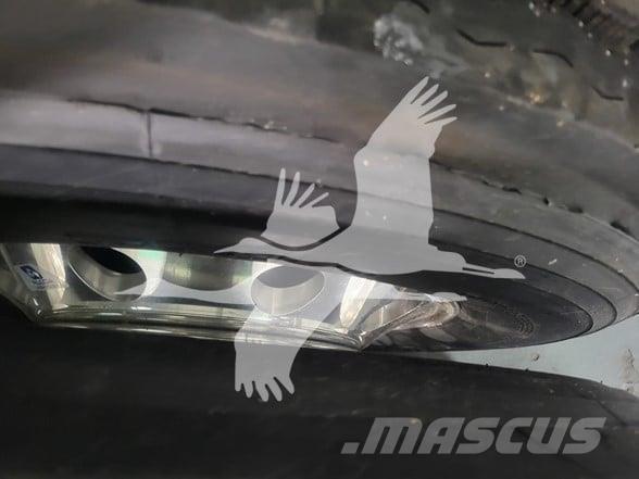 Fontaine  Planhengere semi