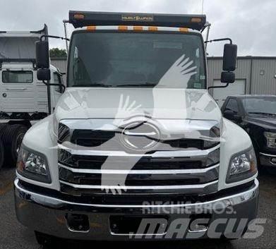 Hino L7 Tippbil