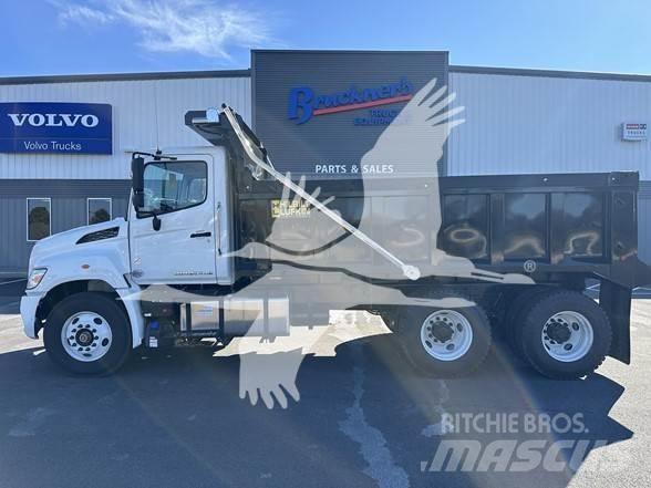 Hino XL8 Tippbil