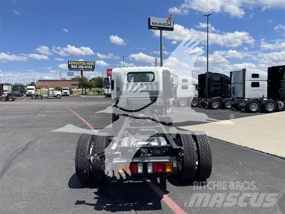 Isuzu NRR Chassis