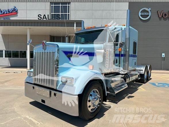Kenworth W900L Trekkvogner