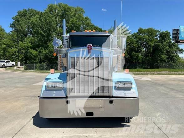 Kenworth W900L Trekkvogner