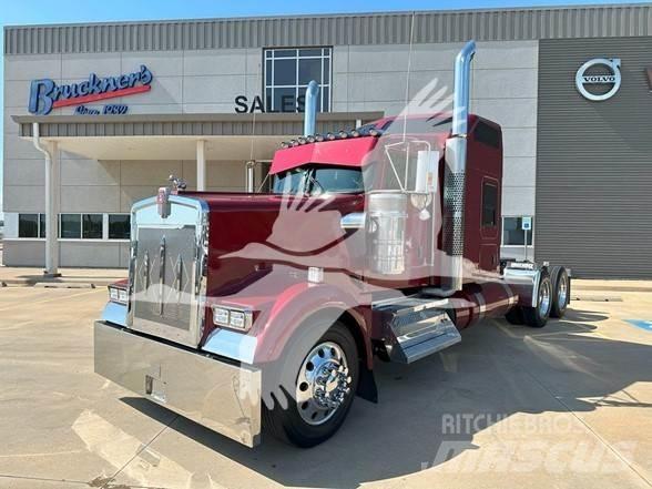 Kenworth W900L Trekkvogner