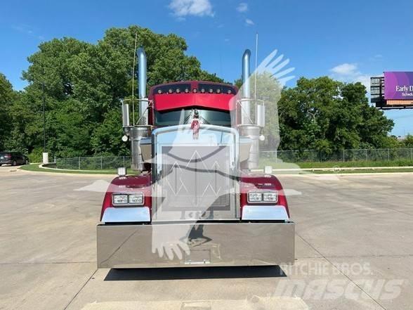 Kenworth W900L Trekkvogner