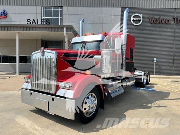 Kenworth W900L Trekkvogner