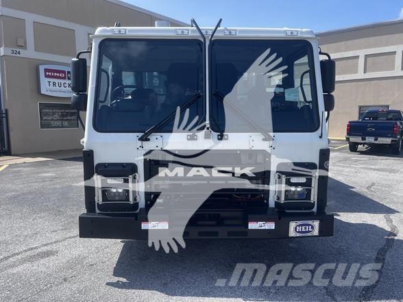 Mack LR64R Renovasjonsbil