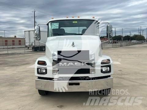 Mack MD6 Chassis