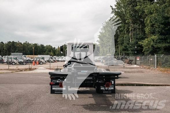 Mack MD6 Chassis