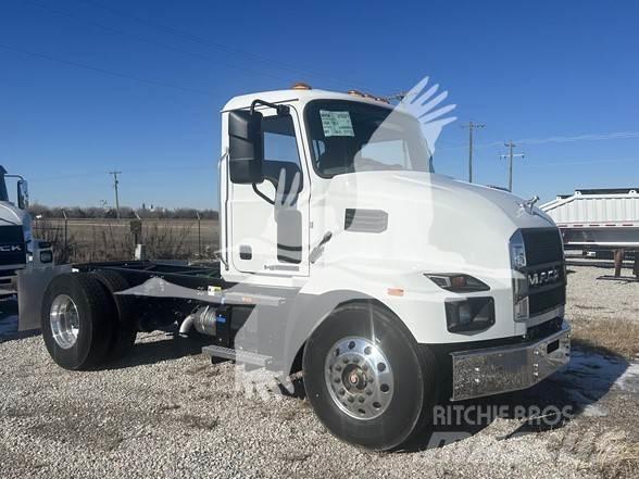Mack MD6 Chassis