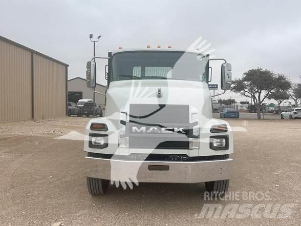 Mack MD6 Anlegg - Annet