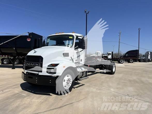 Mack MD6 Chassis