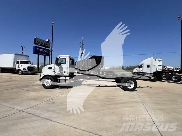 Mack MD6 Chassis