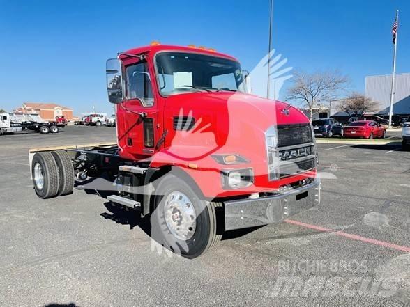 Mack MD6 Chassis