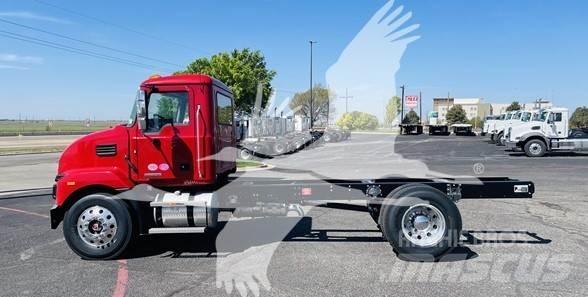 Mack MD6 Chassis