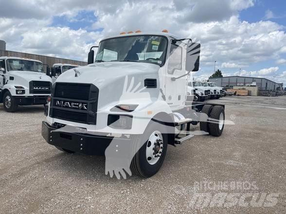 Mack MD6 Chassis