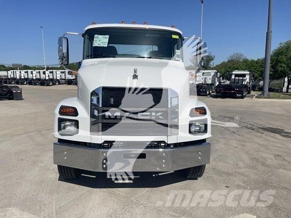 Mack MD6 Trekkvogner