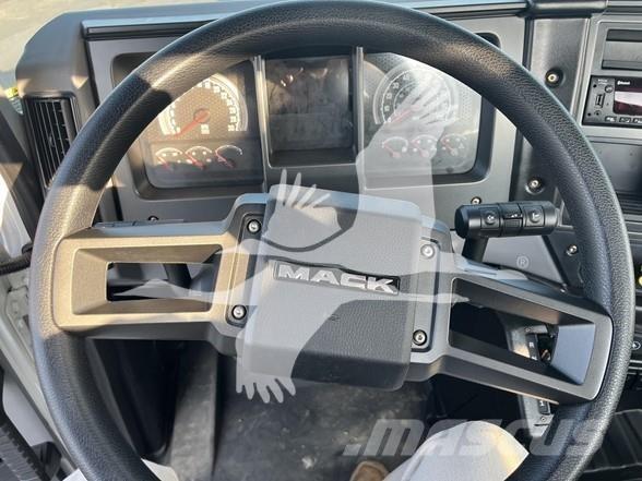 Mack MD6 Anlegg - Annet