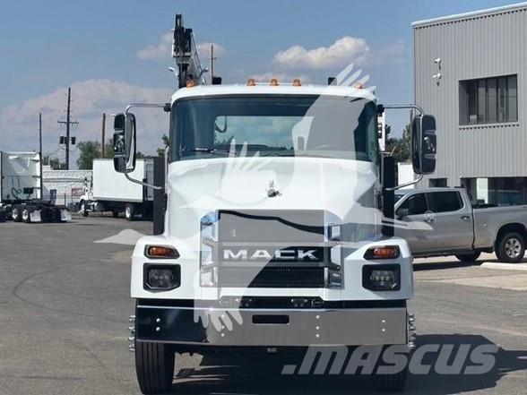 Mack MD6 Anlegg - Annet