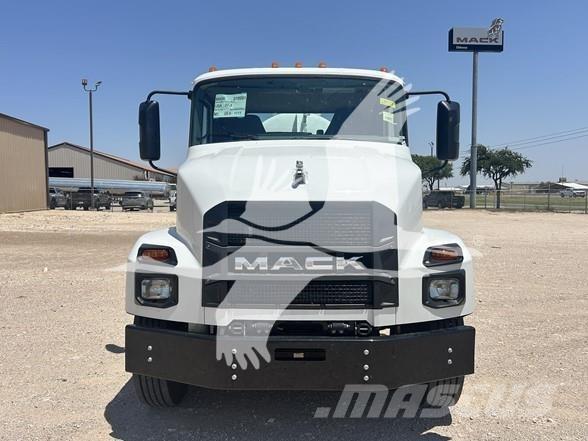 Mack MD6 Anlegg - Annet