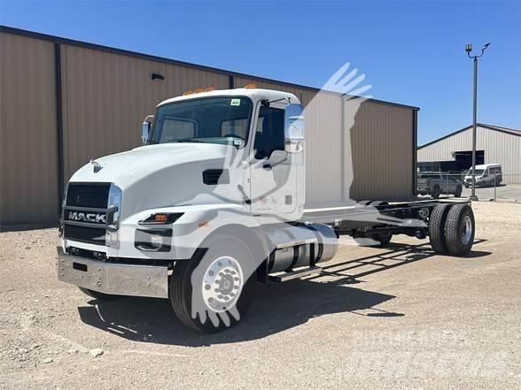 Mack MD7 Chassis