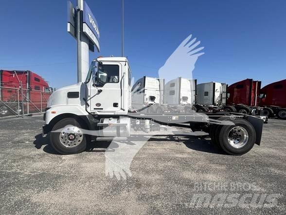 Mack MD7 Chassis