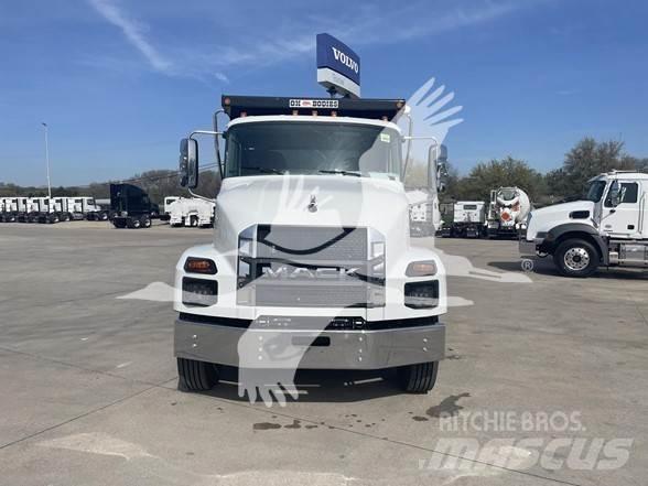 Mack MD7 Tippbil