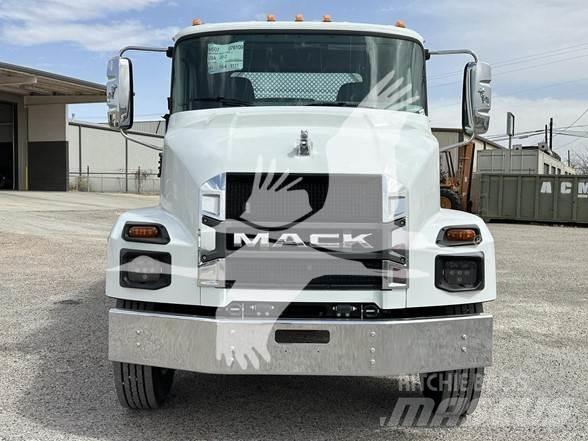 Mack MD7 Anlegg - Annet