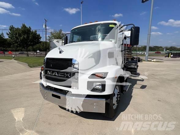 Mack MD7 Anlegg - Annet