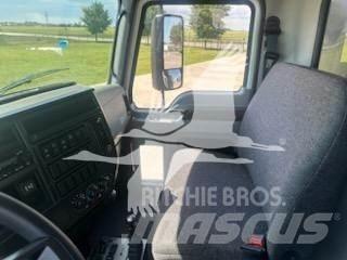 Mack MD7 Tippbil