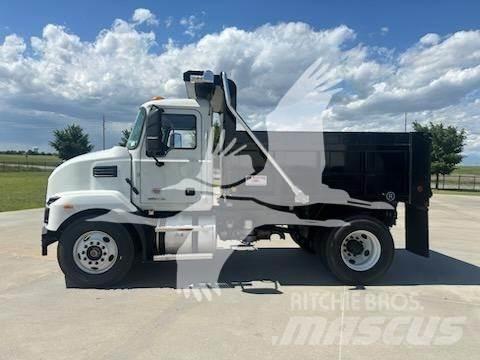 Mack MD7 Tippbil