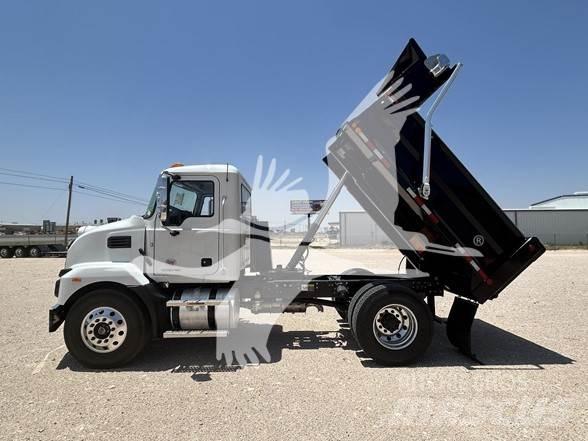 Mack MD7 Tippbil