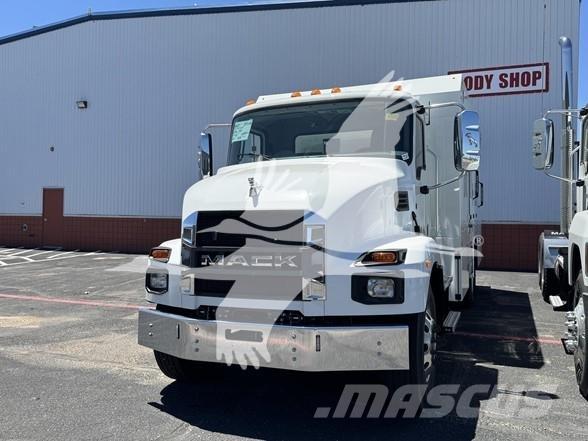 Mack MD7 Anlegg - Annet