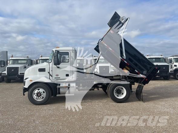 Mack MD7 Tippbil