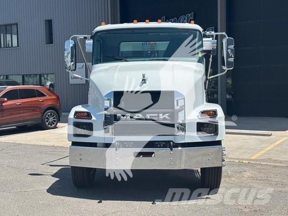 Mack MD7 Anlegg - Annet