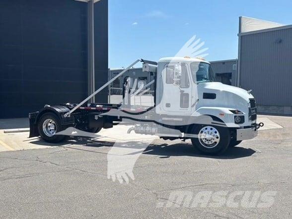 Mack MD7 Anlegg - Annet