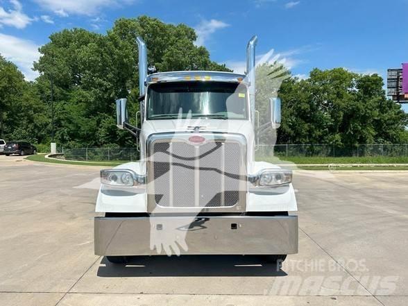 Peterbilt 567 Trekkvogner