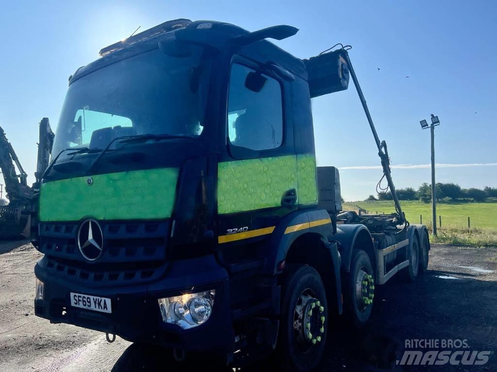 Mercedes-Benz 3240 Krokbil