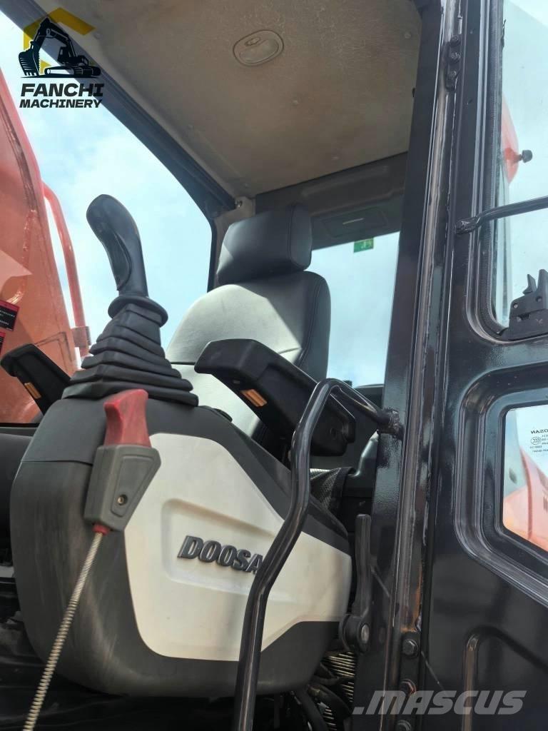 Doosan 360 Beltegraver