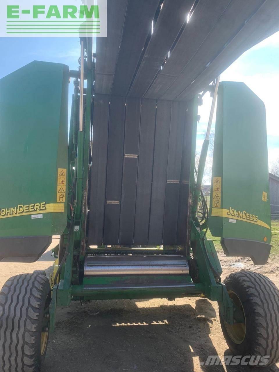 John Deere 592C Firkantpresser
