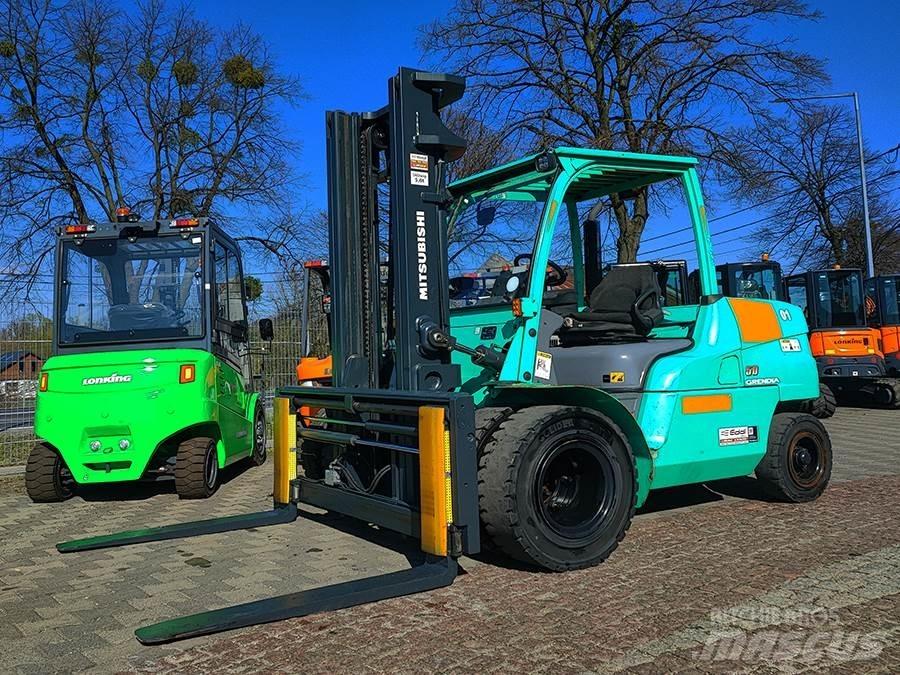 Mitsubishi FD50NT Diesel Trucker