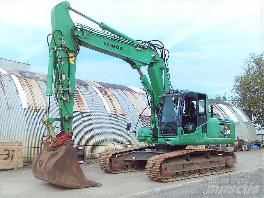 Komatsu PC240LC-8 Beltegraver