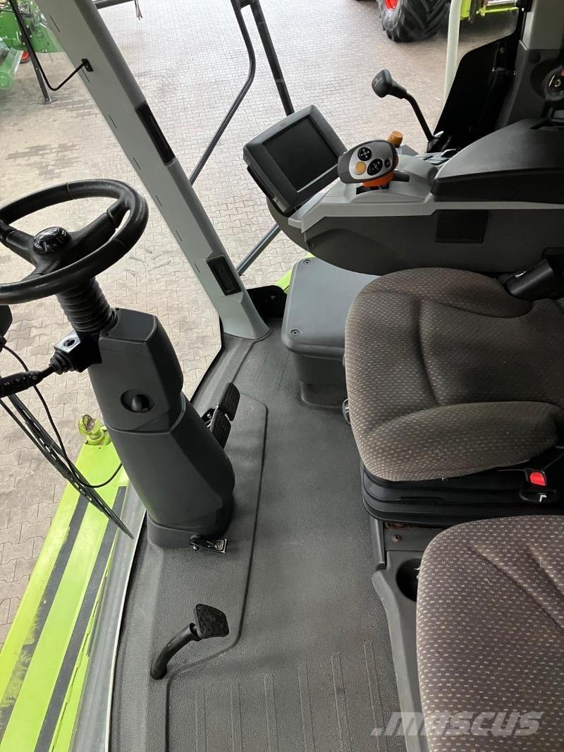 CLAAS Tucano 430 Skurtreskere