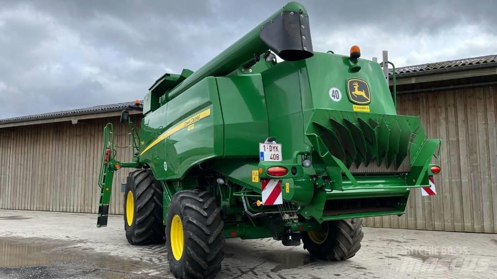 John Deere T 560 Skurtreskere