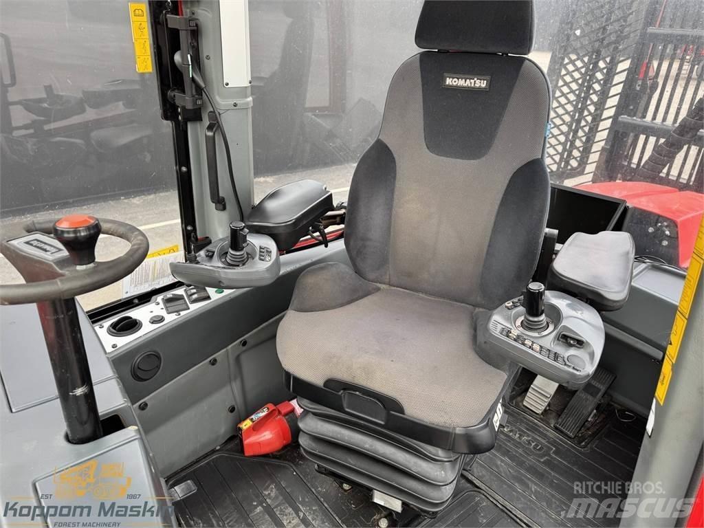 Komatsu 875 Lassbærere