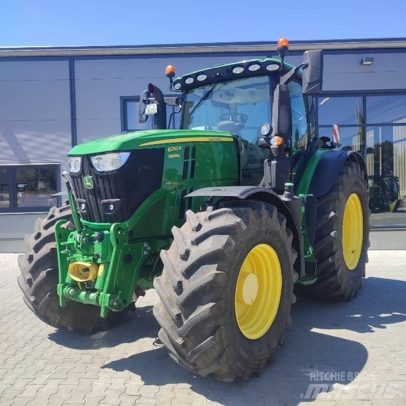 John Deere 6250R Traktorer